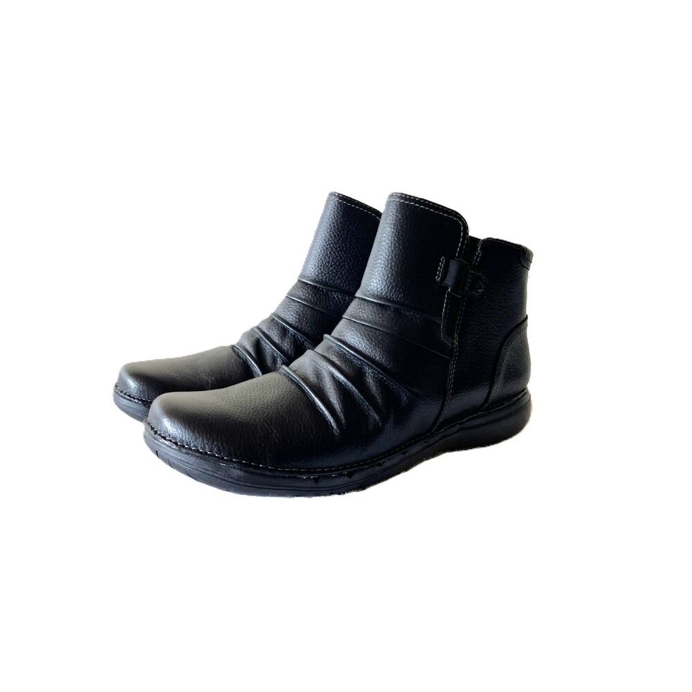 Clarks Un Loop Top Black Leather Ankle Boots Womens Size 11M Ruched Booties
